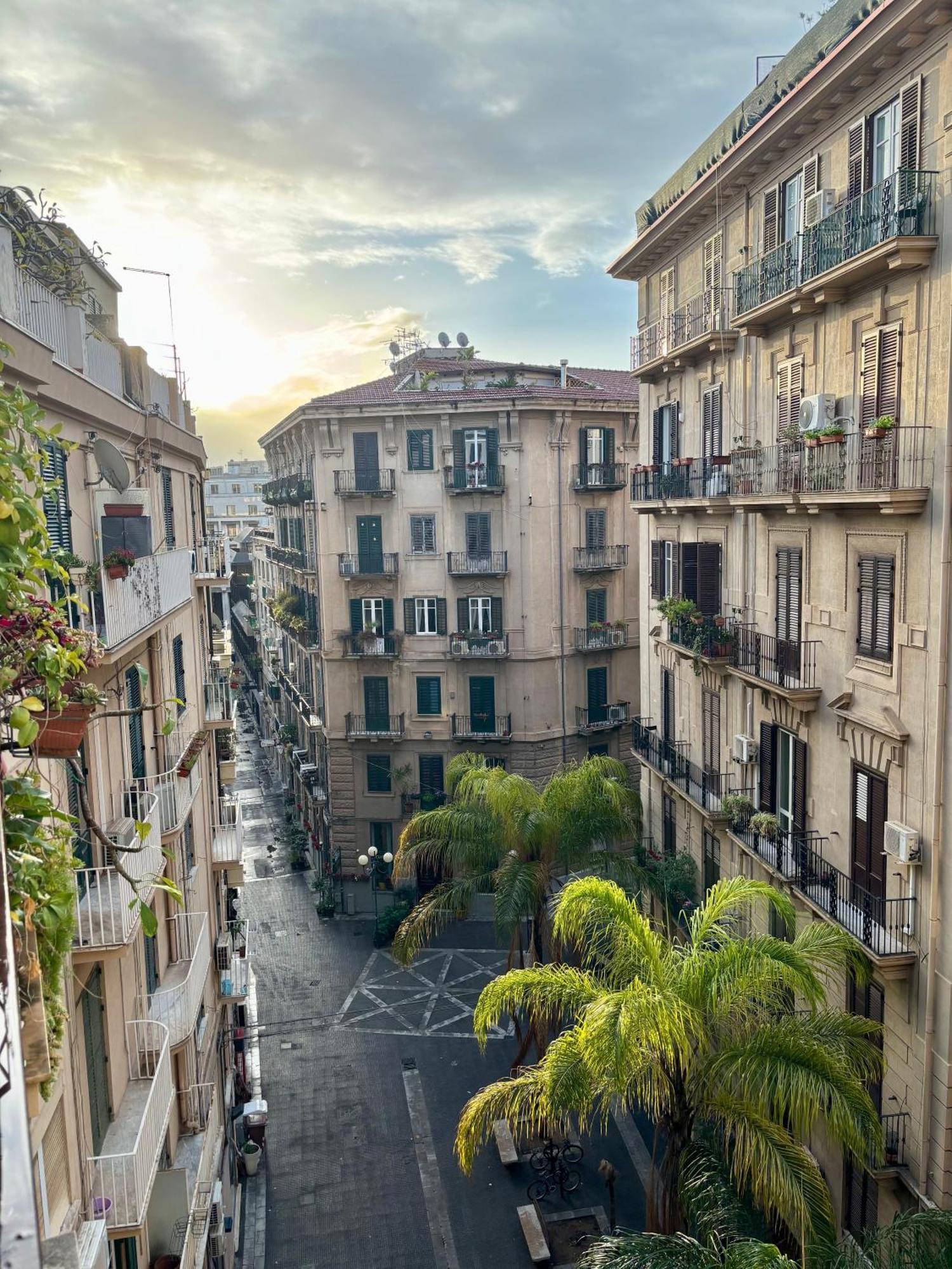 Castelnuovo Rooms #Politeama, Palermo